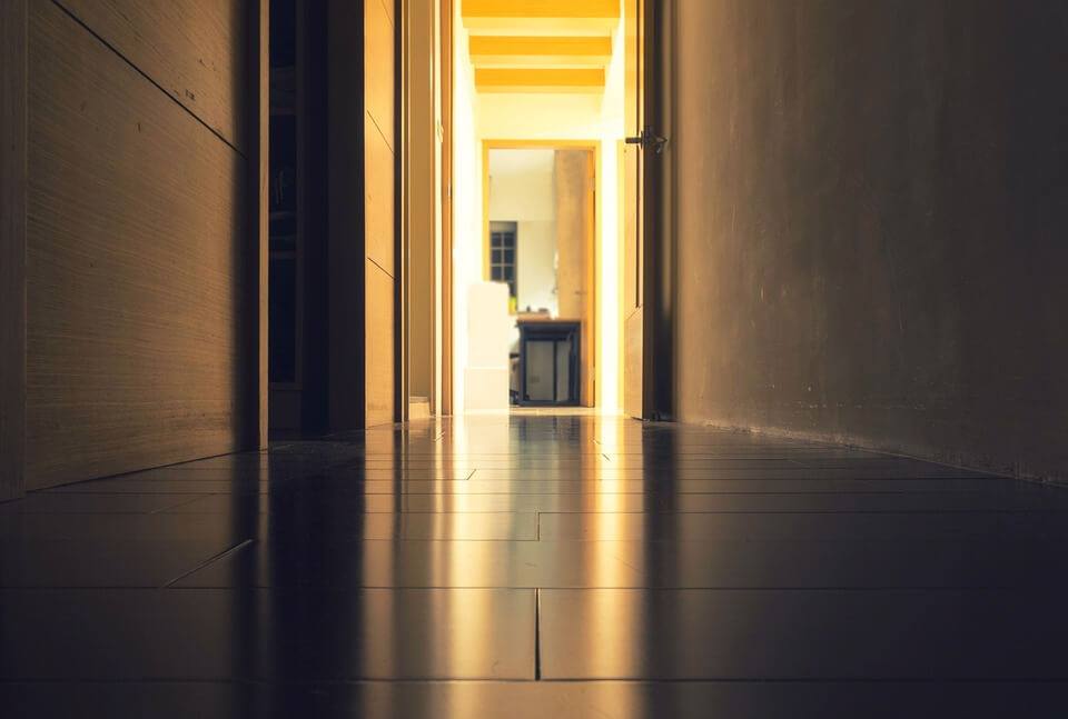 Il corridoio, uno spazio quasi scomparso dalle nostre abitazioni